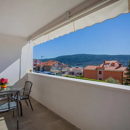 Daire Apartman Pinja *